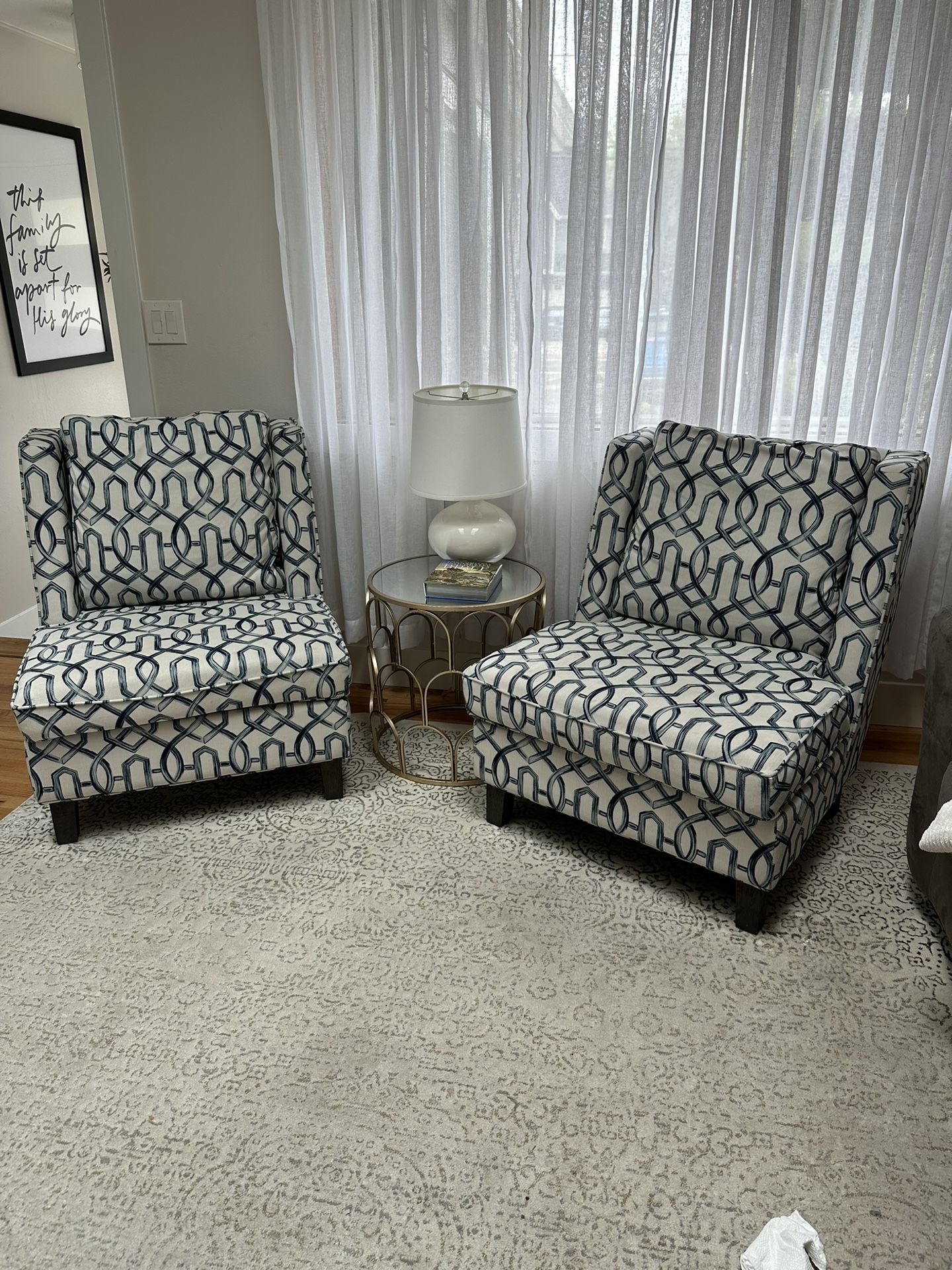 Basset Chair Set