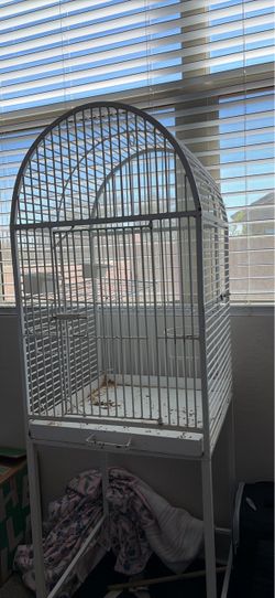 Free bird cage for medium sized birds