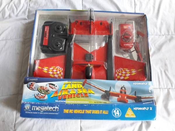 RC Remote Control Airplane Land/Sea/Air