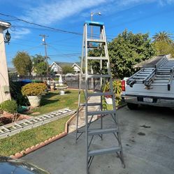 Excellent Condition, Aluminum Ladders