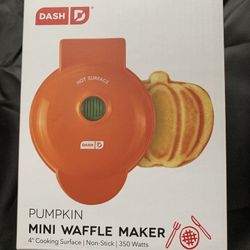 Dash Halloween Pumpkin Personal Waffle Maker 4" Cooking Surface Non-Stick 350 Watts  Cash Only  Pick up in North San Jose, by appointment only  Locate