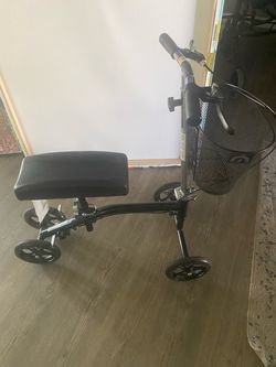 Knee roller