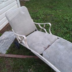 Vintage Outside Chaise