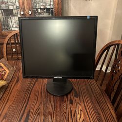 Samsung Computer Monitor