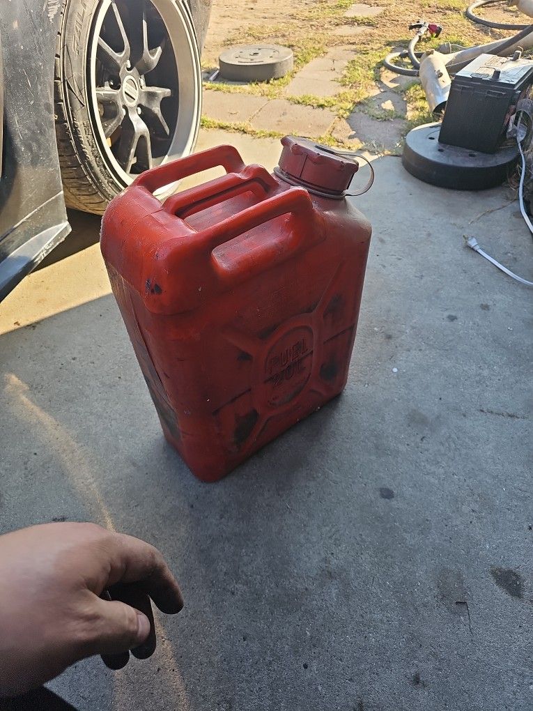 20 Gallon Fuel Can