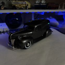 1/25 Scale Delivery Truck
