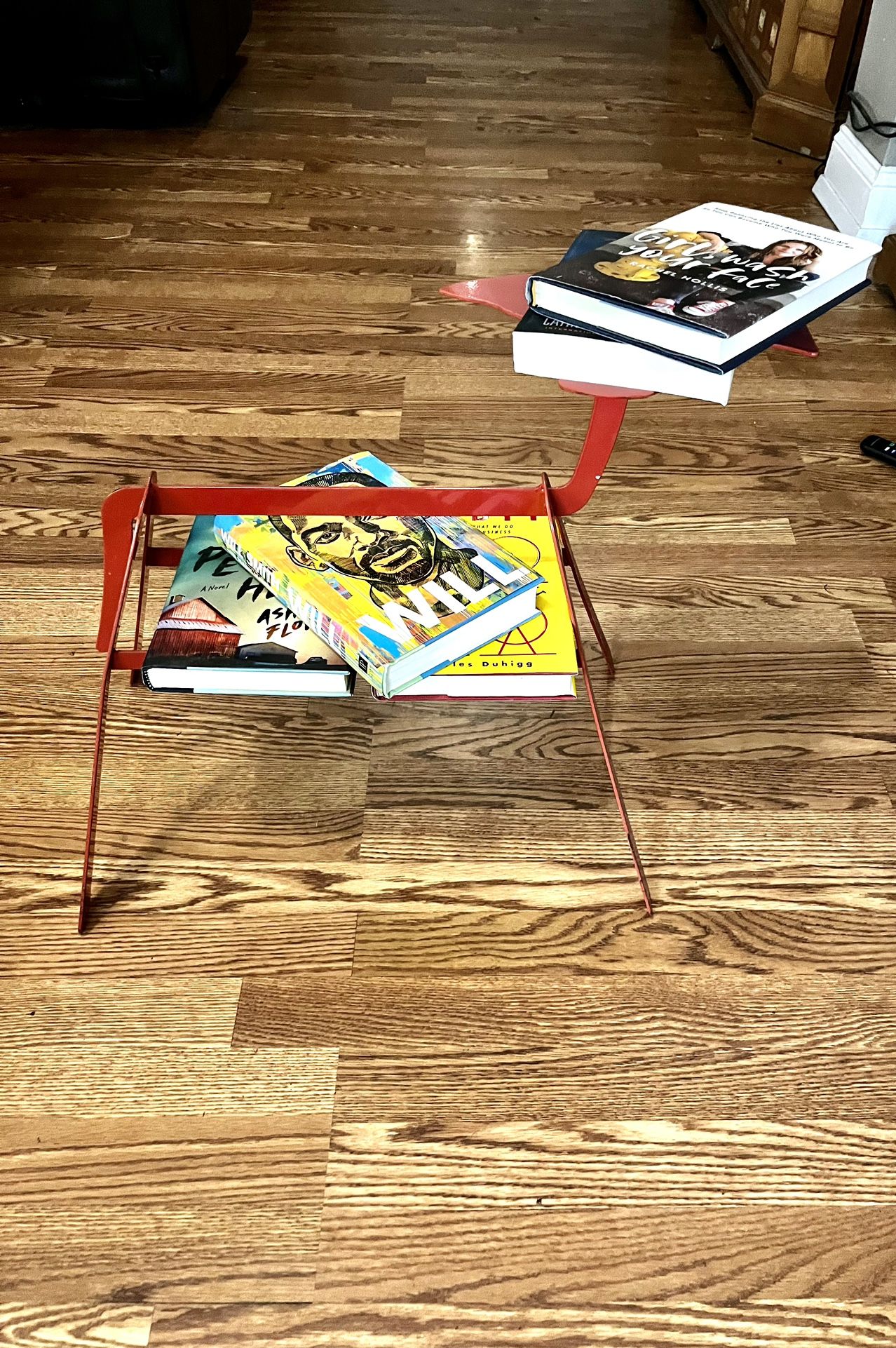 Metal Dog Table - Super Stylish