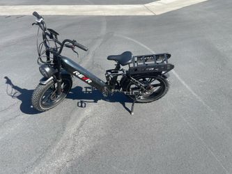 REVR CM7 E-Bike