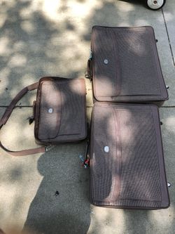 Luggage set