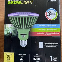 growlight grow light whit adjustable modes  NEW