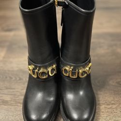 Gucci Women’s Logo Leather Ankle Boots