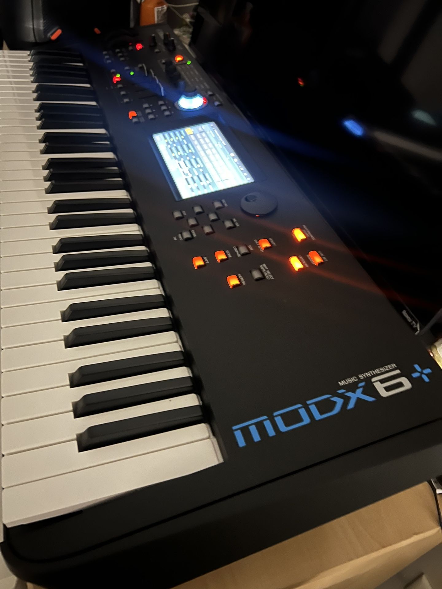 Yamaha Modx 6 +