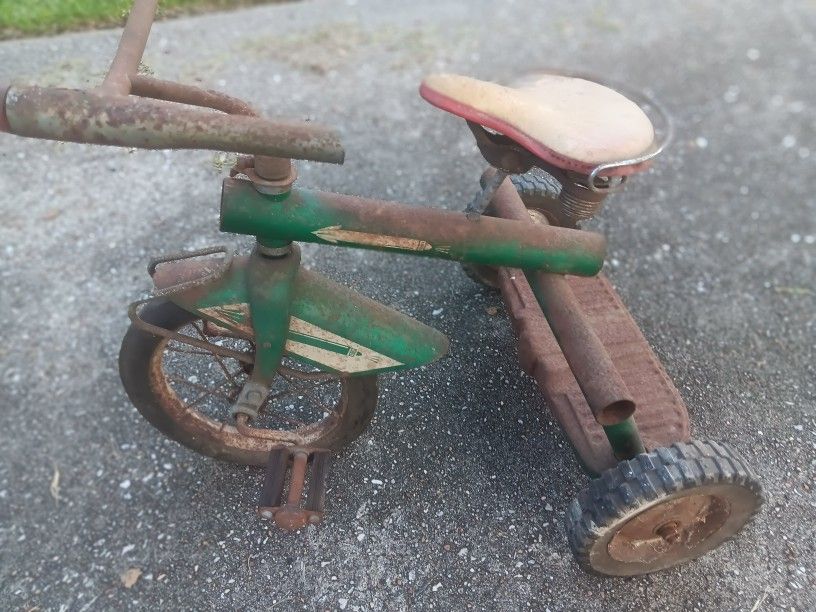 Vintage 1950's AMF Junior Trick Rocket Tricycle