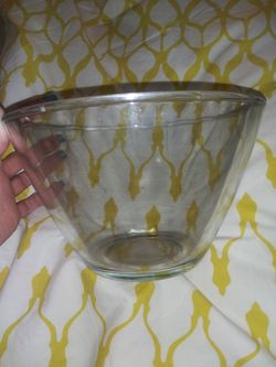 Medium Glass Mixing Bowl 5" Deep 8" Circumference