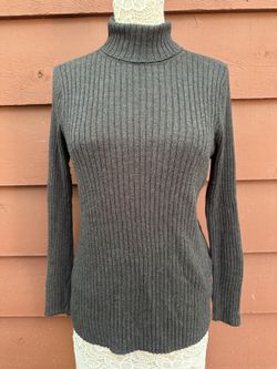 Chico's Ribbed Gray Turtleneck Sweater Soft Vertical Knit Minimalist