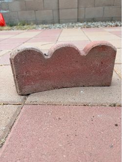 Red edgers curved/straight - urgent