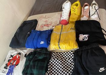 Lot of Nike/Addidas/UGGS/Jordan brand clothes AUTHENTIC