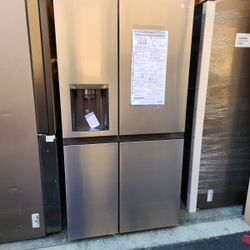 LG THINQ REFRIGERATOR SIDE X SIDE WITH CRAFT ICE