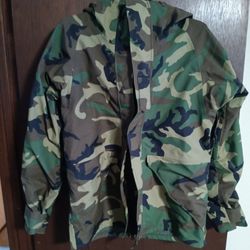 Military Parka, Cold Weather,  Camouflage Hooded Feild Jacket 