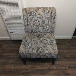 Cozy Accent Chair
