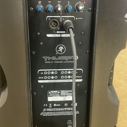2 Mackie thump 15 Powered Speakers 