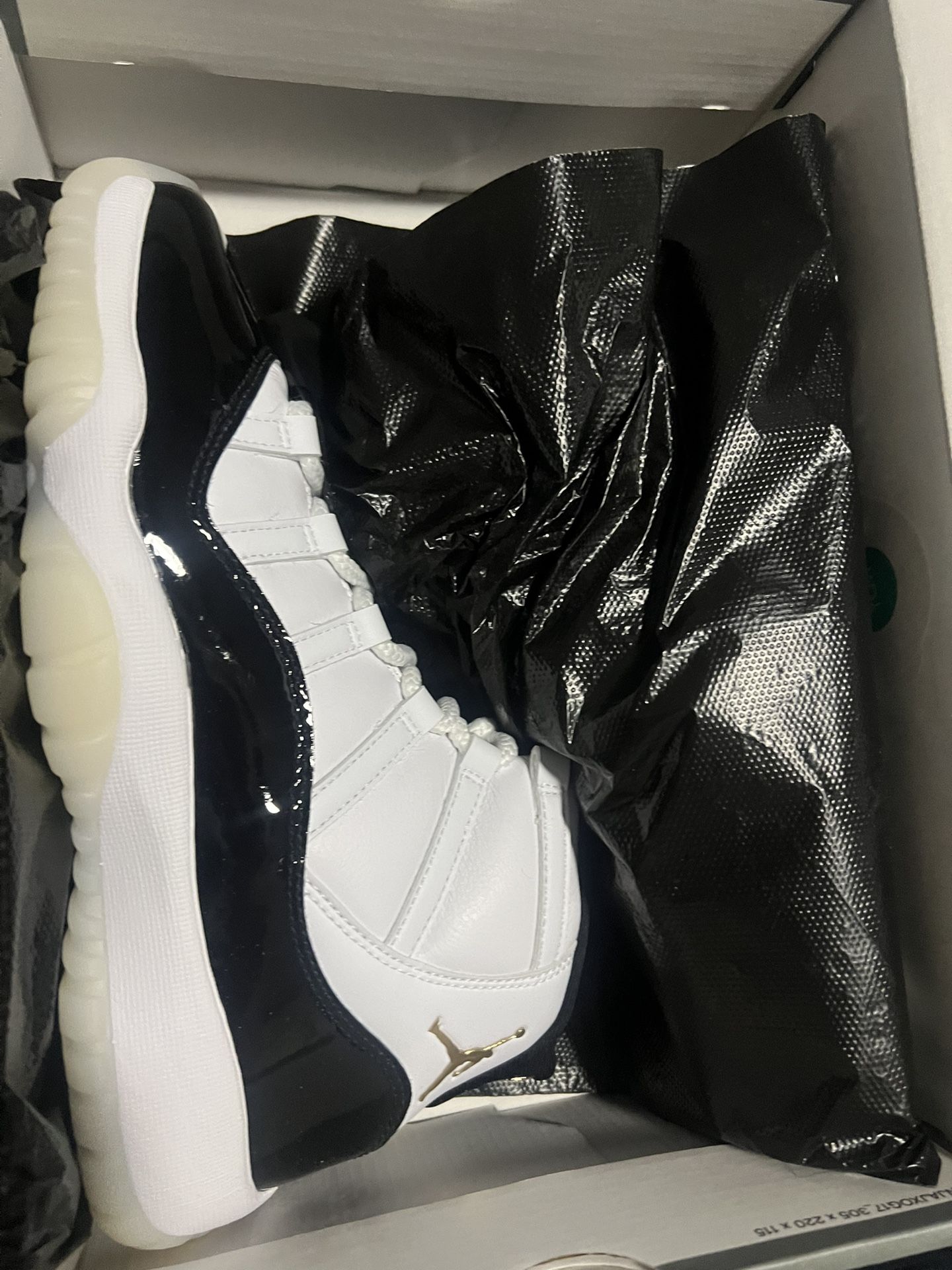 Jordan 11 Retro DMP
