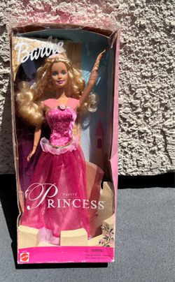2001 Barbie Doll  Pretty Princess, The Box Is Damaged.