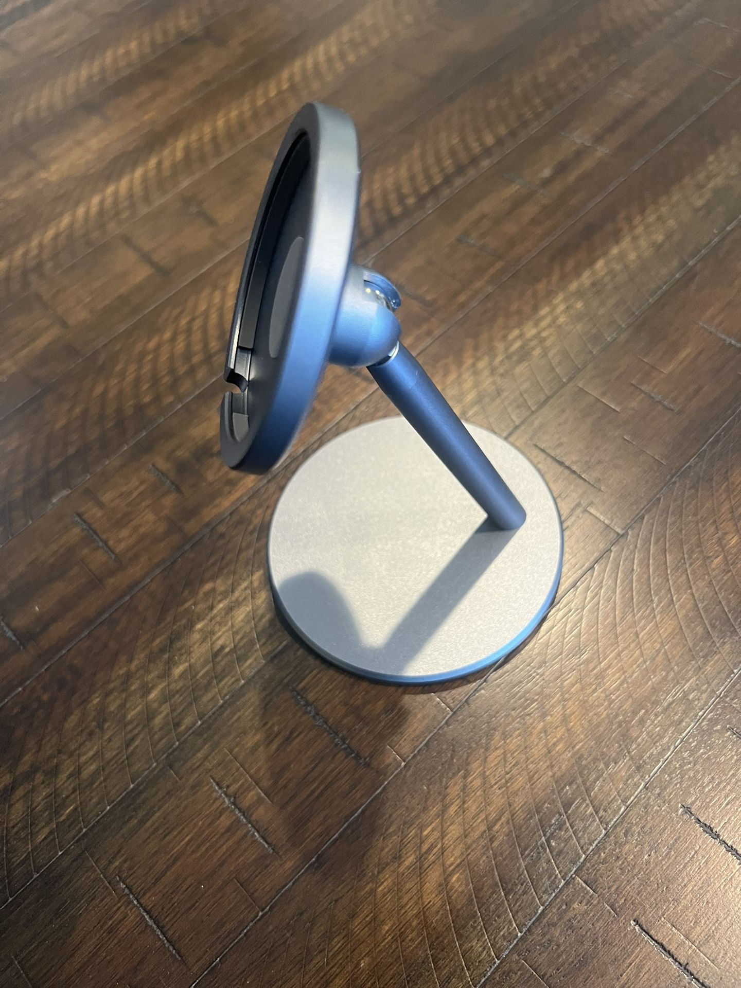 Magsafe Charger Stand
