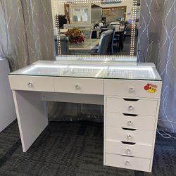 Vanity W/bluetooth mirror