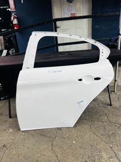 Alfa Romeo Giulia 2017-2022 Left Driver Side Rear Door Oem