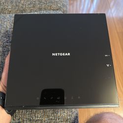 NETGEAR AC1600 WiFi Cable Modem Router – Model C6250 