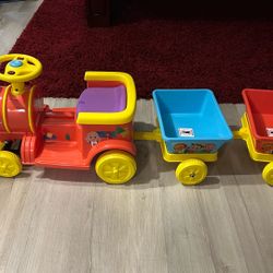 Cocomelon Choo Choo Train Ride-On Toy, 6-Volt