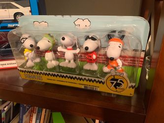 peanuts Figure Set