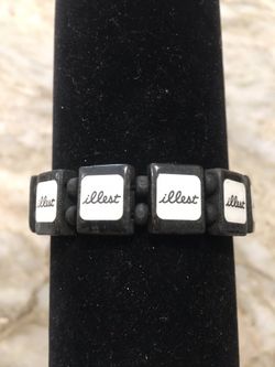 Illist jewelry bracelet