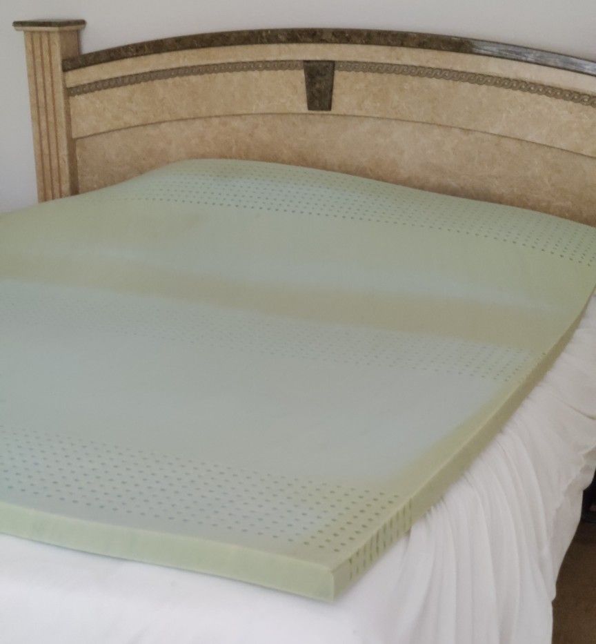 King Size Memory Foam Bed Topper