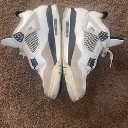 Jordan 4 Military 