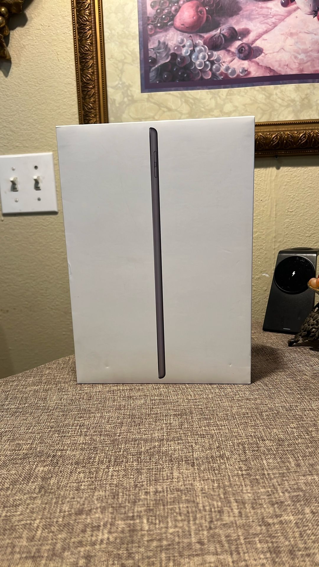 IPad Box 7th Gen 32GB