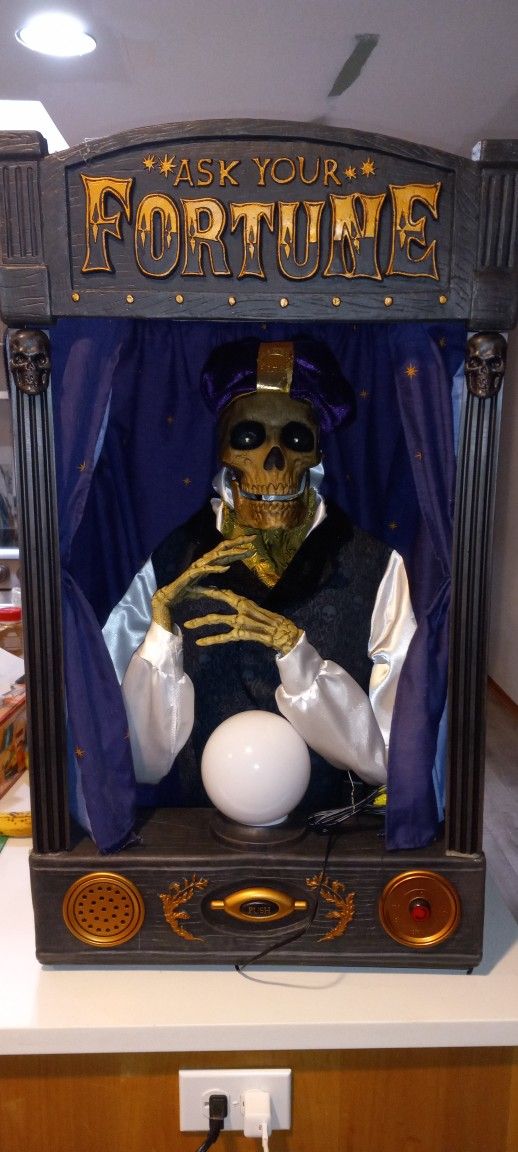 Rare Skeleton Fortune Teller Hyde And Eek!