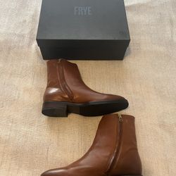 Frye Jasper Lux Inside Zip (Cognac 11 M)