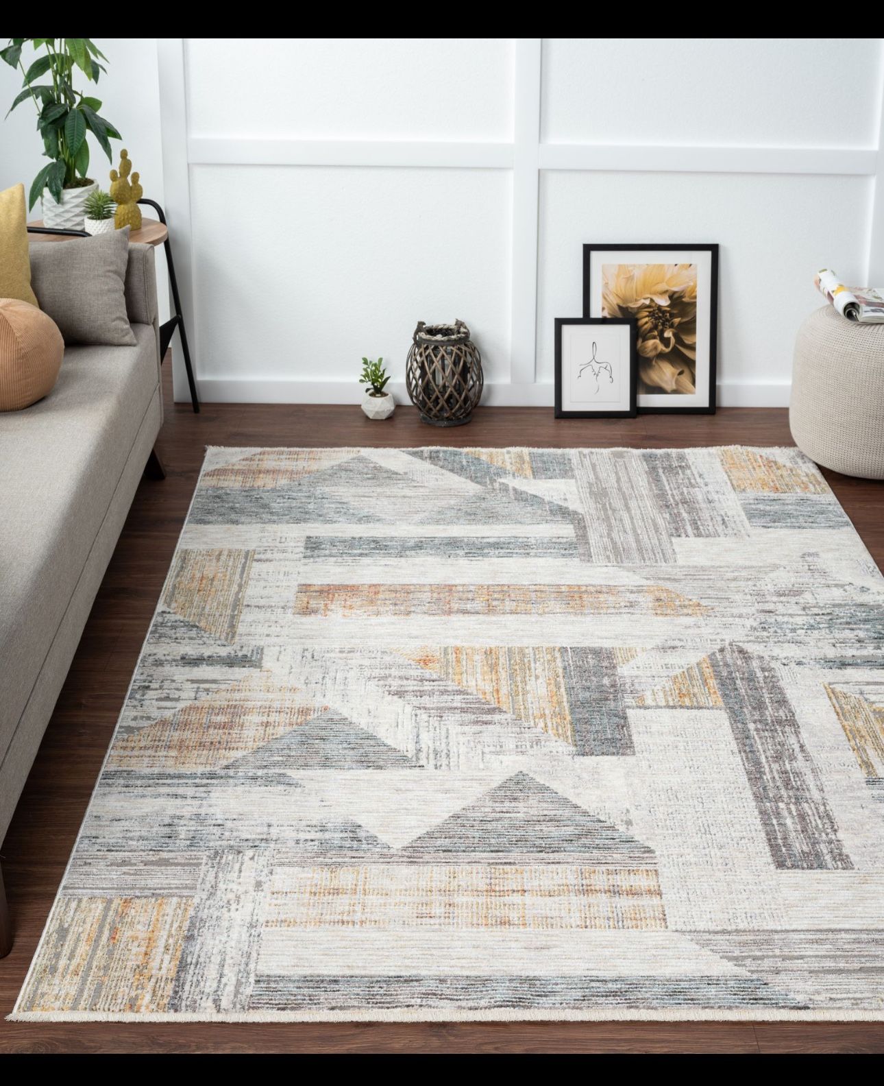 8/10 Modern Geometric Design Rug