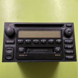 Toyota Sequoia 2002 Factory Tape/cd Player With AM/FM Radio