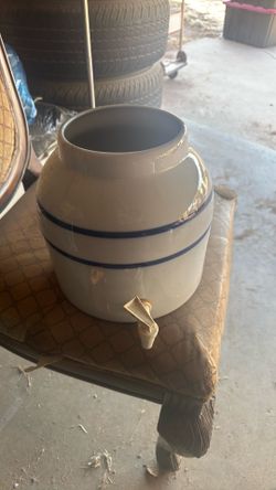 Water gallon tank