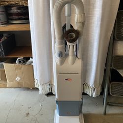 Vacuum Floors/carpet AERUS LUX 6000