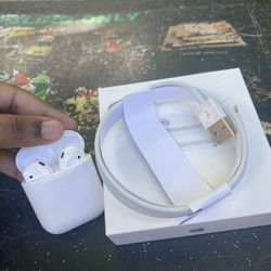 AirPods 