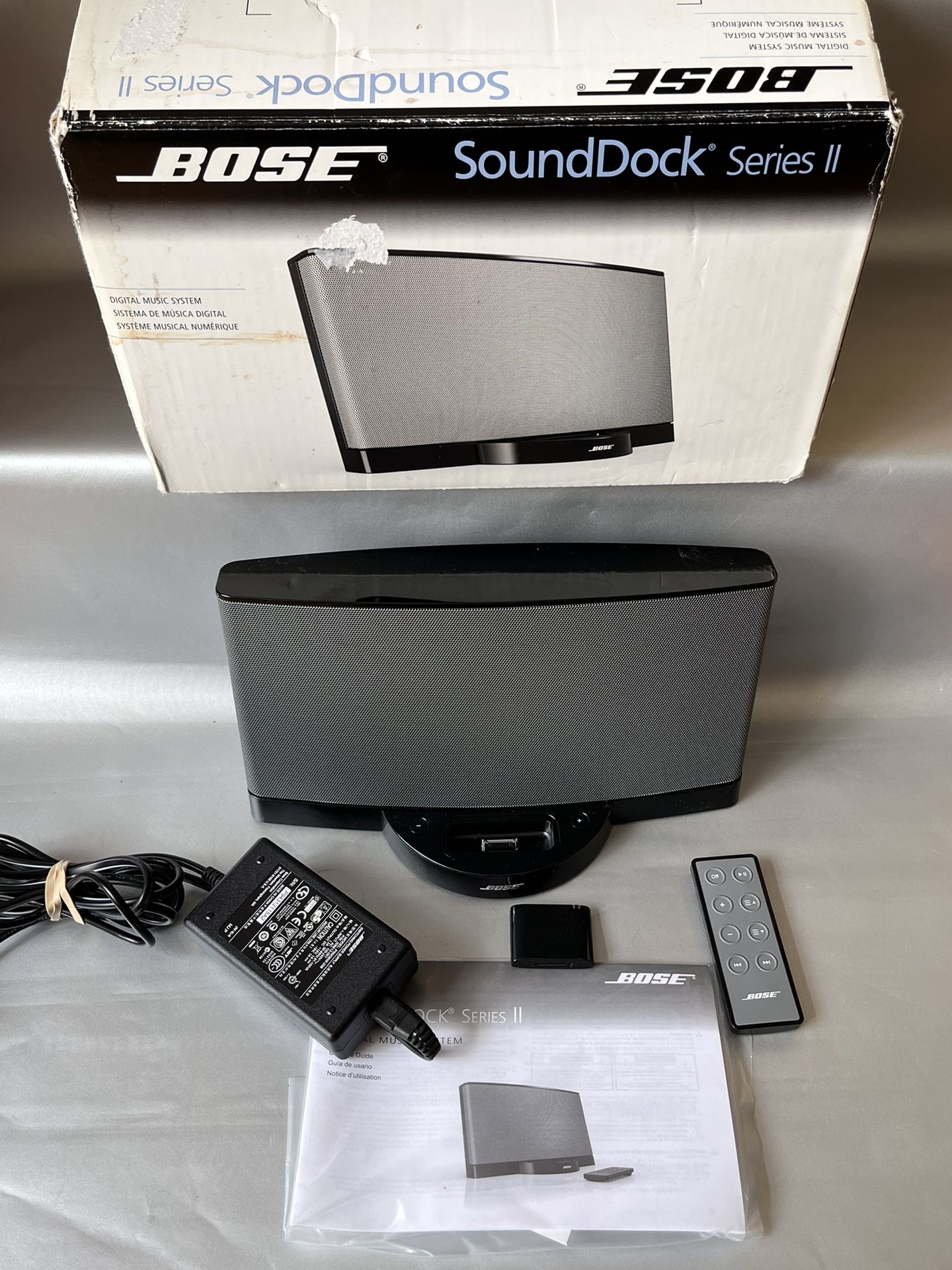 Bose SoundDock Series Il Digital Music System W/Remote/Bluetooth Receiver/Manual