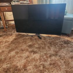 Samsung Smart TV 50" & Remote Control