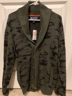 Men’s size Small Camo cardigan, BRAND NEW!!