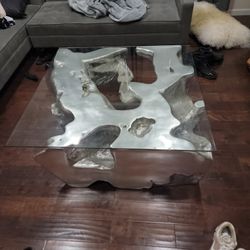 Z Gallery End Table And Living Room Table 