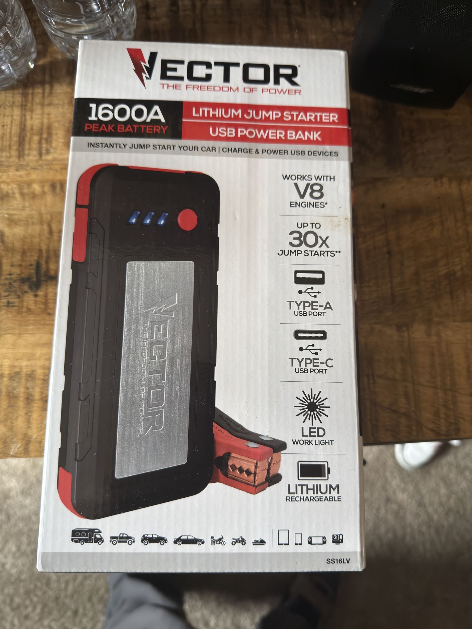 Vector 1600A Jump Starter