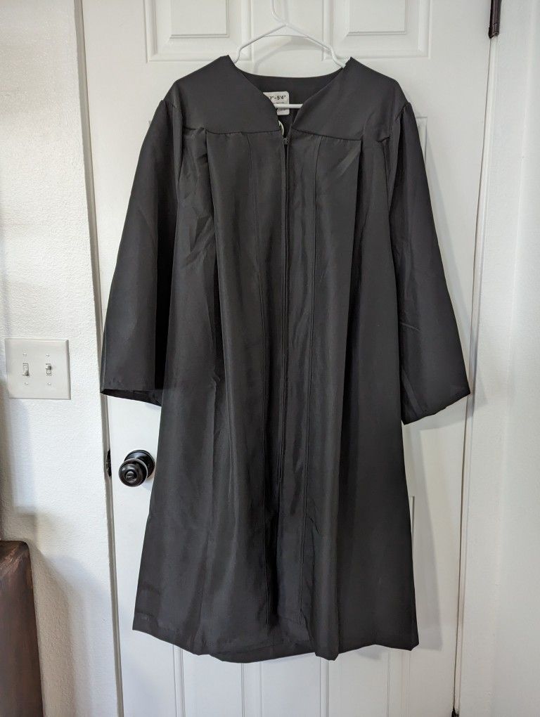 Black Graduation Gown 5'3"-5'4"